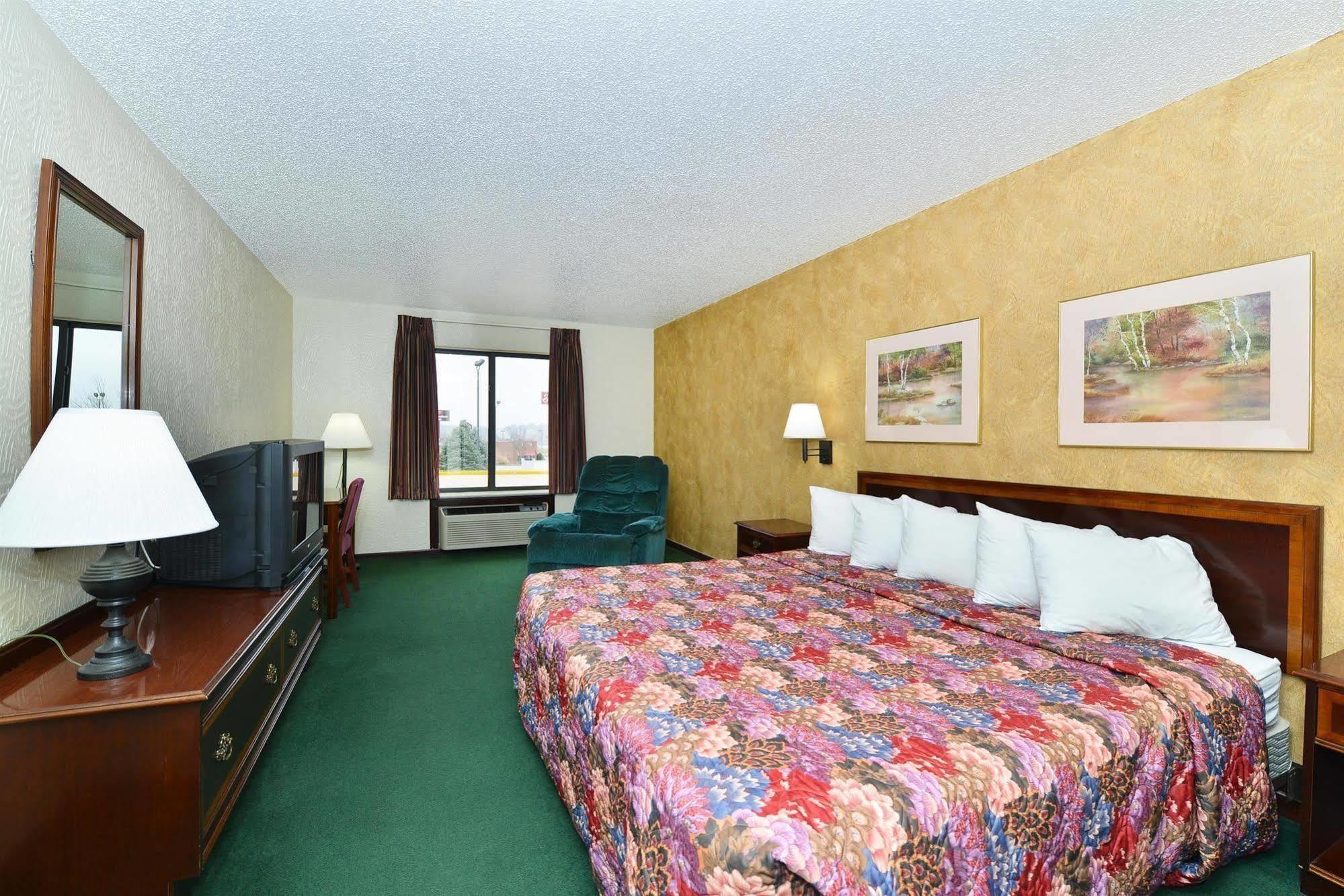 Days Inn By Wyndham Ozark Springfield Esterno foto